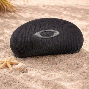 Oakley Black Hard Shell Eyeglasses / Sunglasses Case Zip